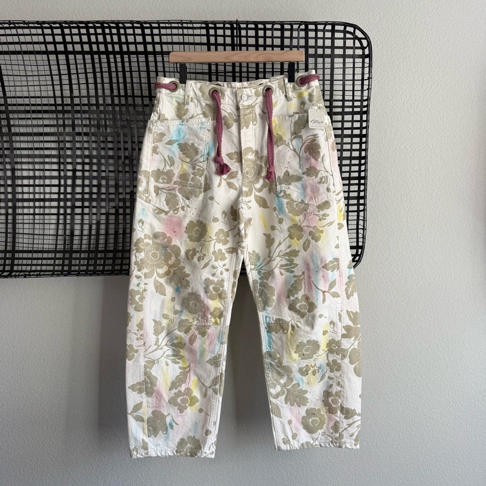 Free people we the free moxie printed low slung floral flocked barrel Jeans - Picture 2 of 8